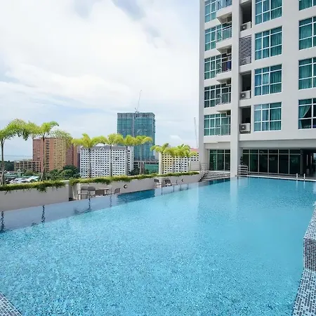 Straits Garden Suites Penang Jelutong Exterior photo