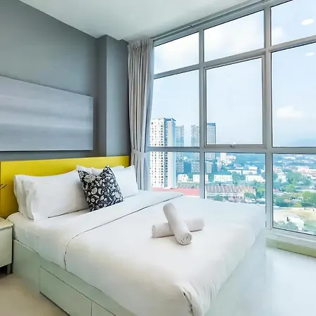 Straits Garden Suites Penang Jelutong Exterior photo