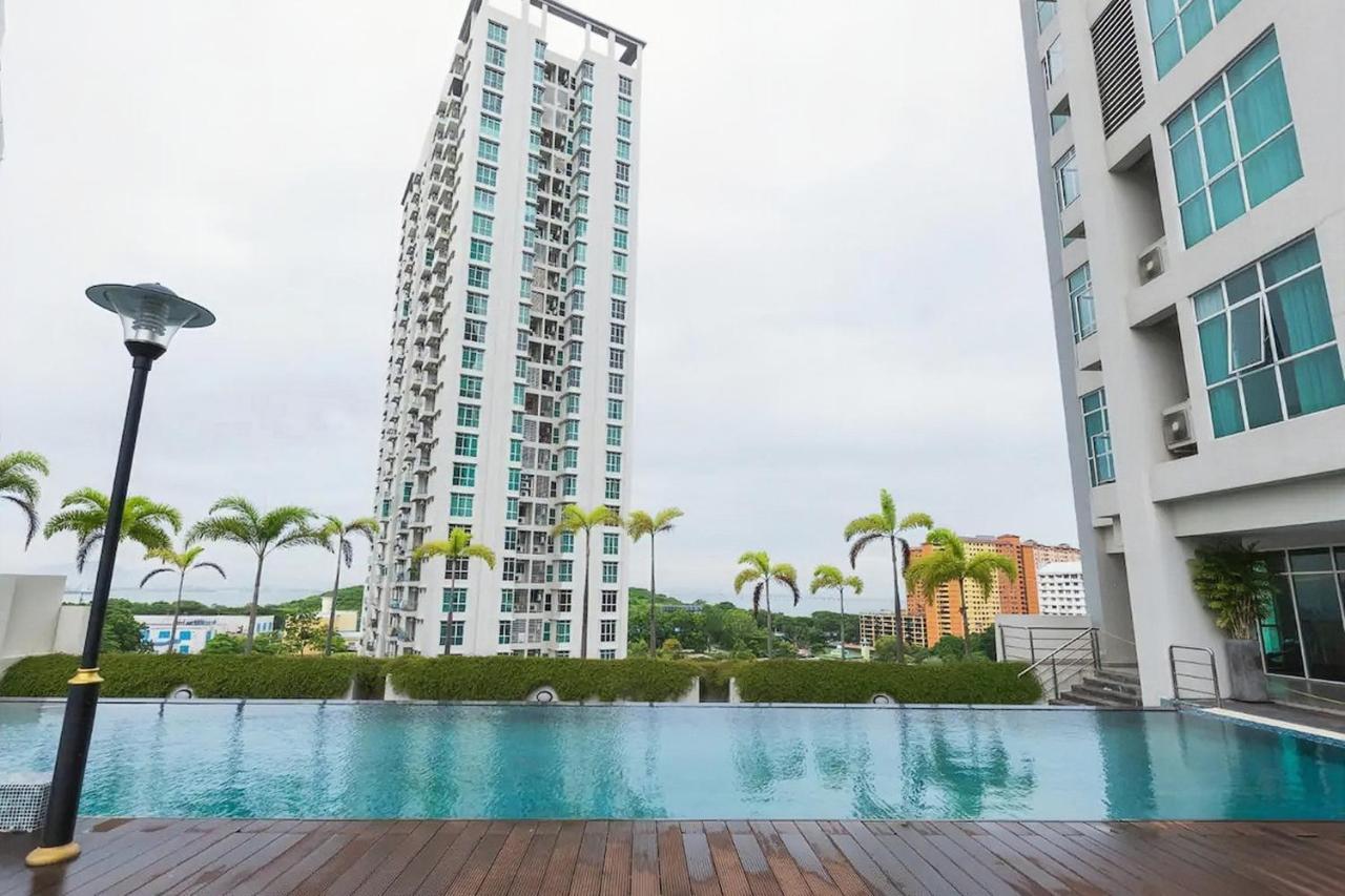 Apartment Straits Garden Penang *